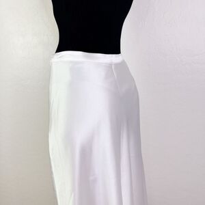 Gianni Bini Lyanna Slip A-Line Midi Skirt Sweet Sorbet White Silky Satin 8 NWT